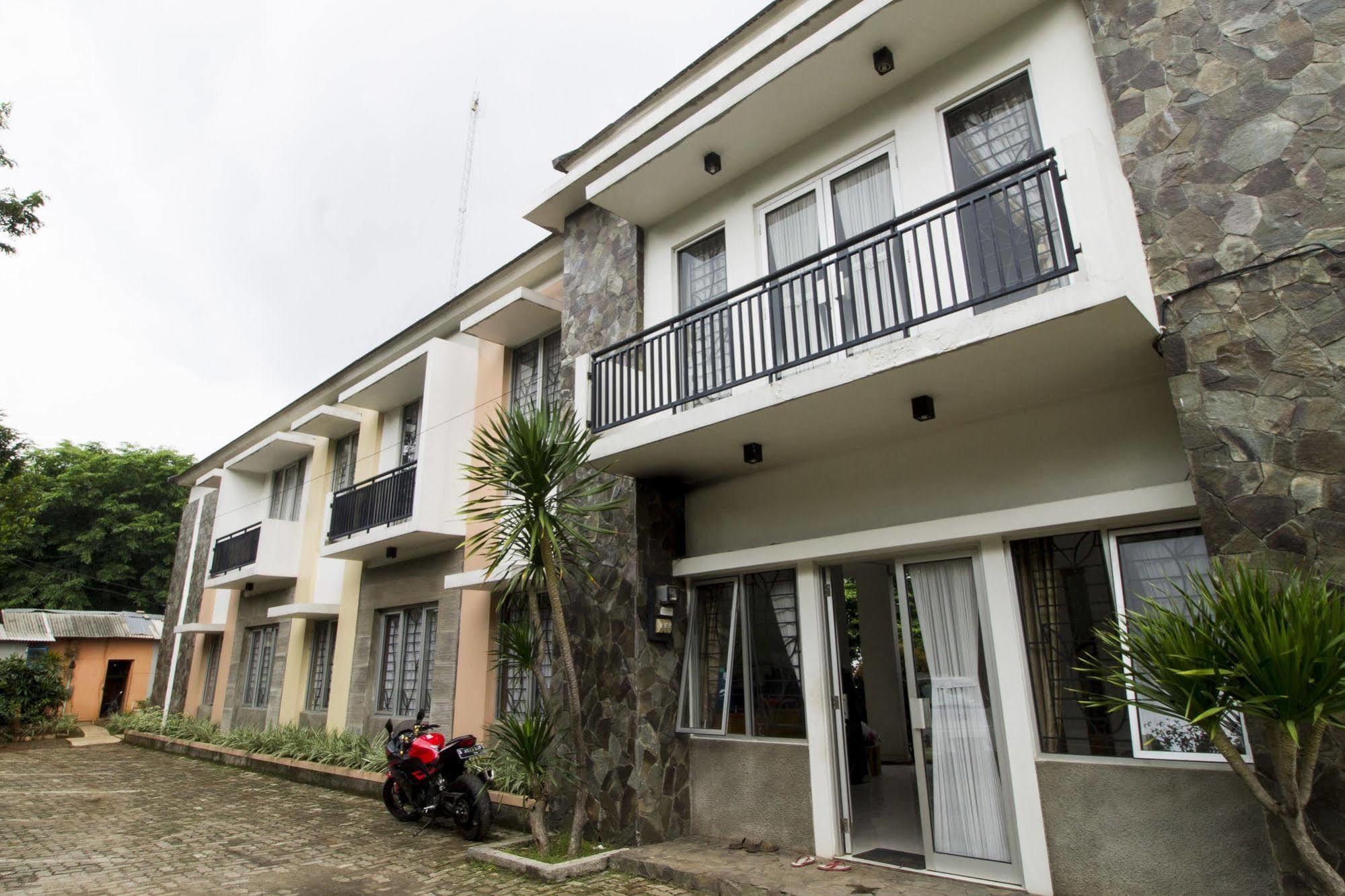 Reddoorz Plus Near Lippo Karawaci タンゲラン エクステリア 写真
